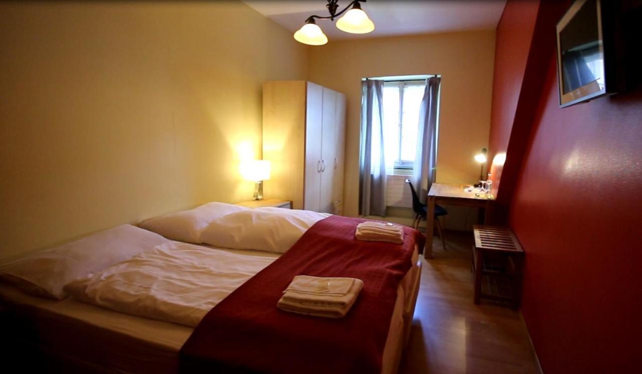 Gasthof Baeren Aarburg Last Check In 2100 Pm Екстер'єр фото